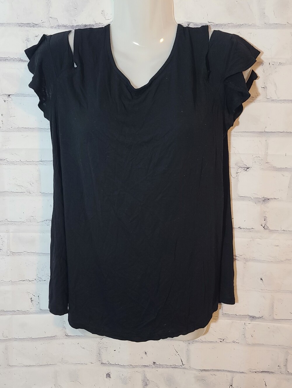 Old Navy Women's Black Solid V-Neck Cold Shoulder Ruffle Short Sleeve Top M